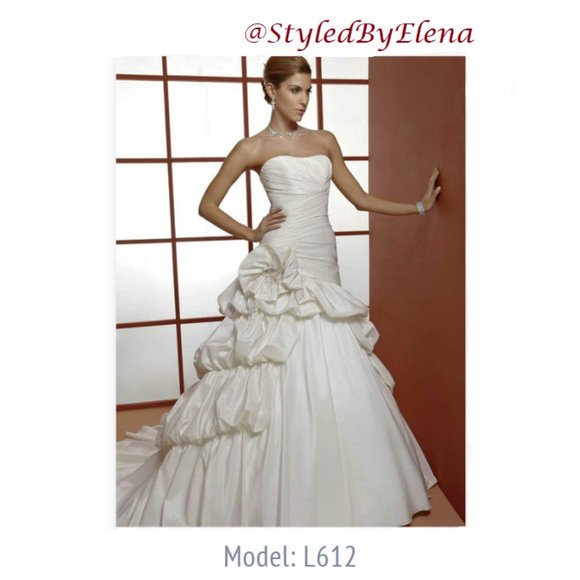 Demetrios OreaSposa White Wedding Gown (Style # L612) - Picture 1 of 16